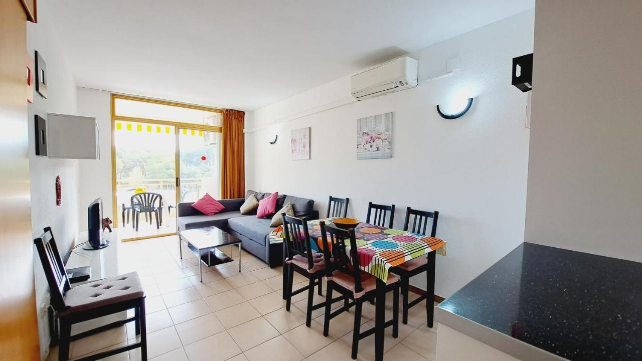 סאלו Apartamentos La Masia 002 מראה חיצוני תמונה