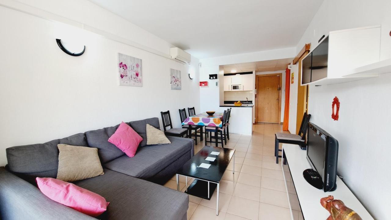 סאלו Apartamentos La Masia 002 מראה חיצוני תמונה